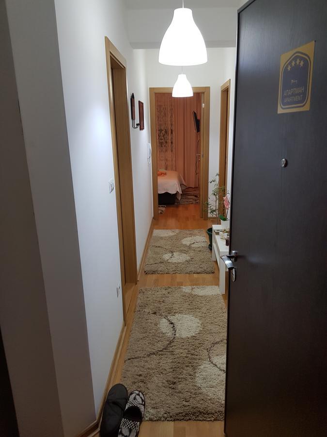 Apartment Lux Lomina Cacak Exterior photo