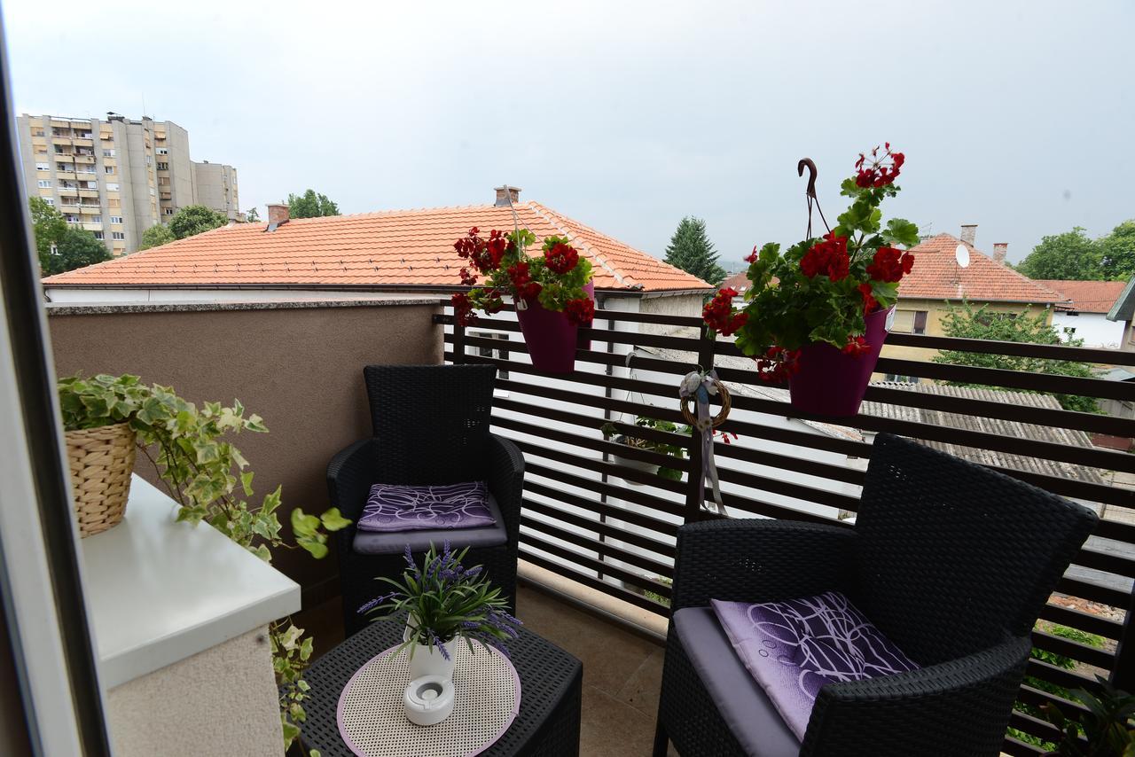 Apartment Lux Lomina Cacak Exterior photo